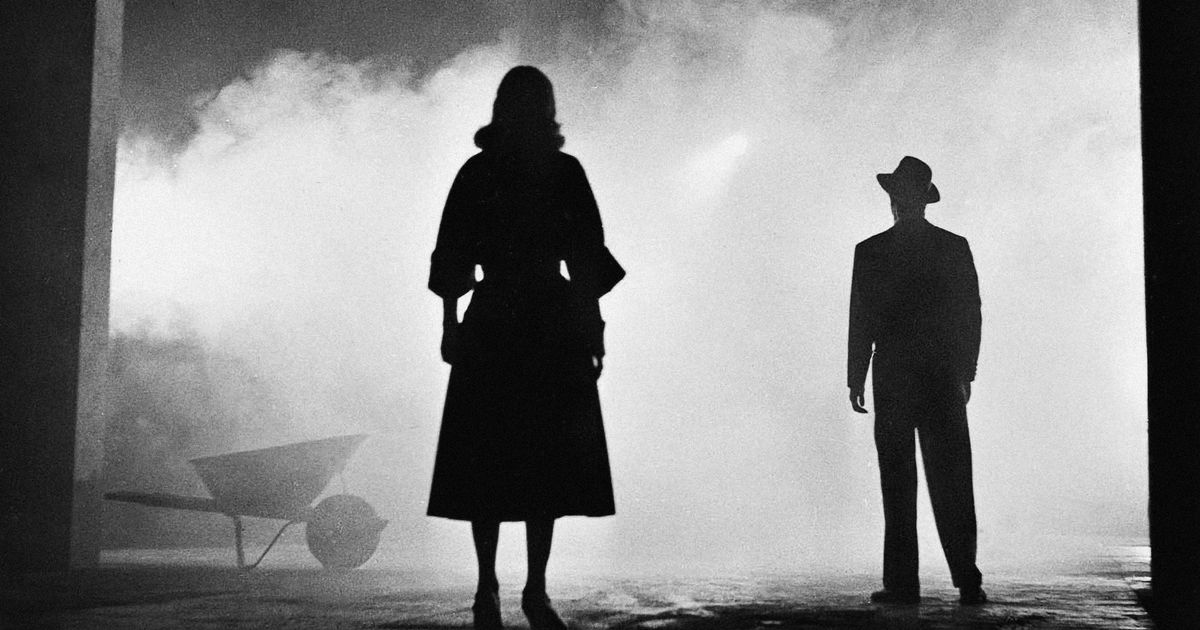 Suspenseful music notes image