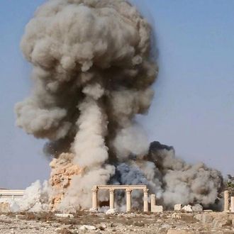 Isis Executes Prisoners By Tying Them To Ancient Artifacts And Blowing