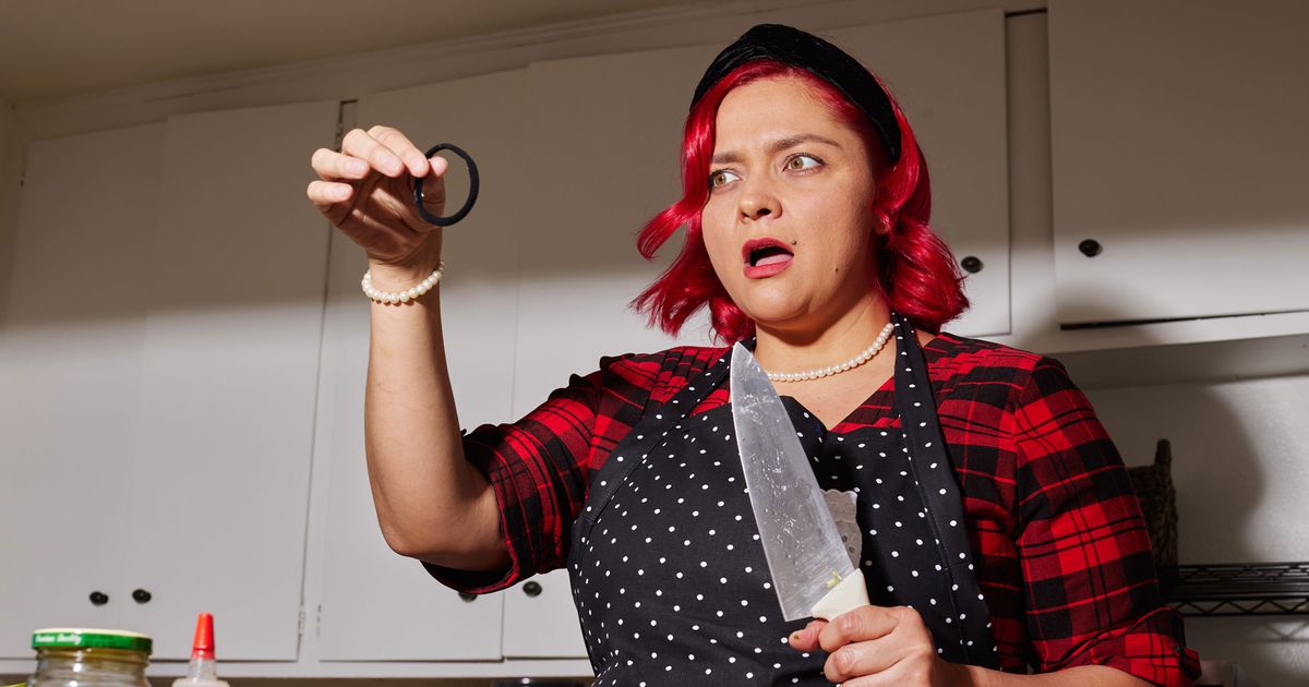 The Wild Domestic Subversion of @CheeseDaily - NewsOpener The Wild Domestic Subversion of @CheeseDaily
