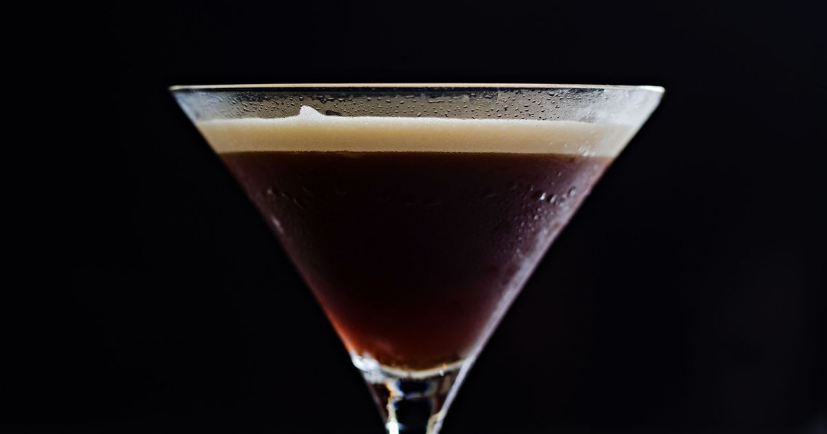 The Espresso Martini Is the Hottest Drink on the Planet. Bartenders Hate It. - NewsOpener The Espresso Martini Is the Hottest Drink on the Planet. Bartenders Hate It.