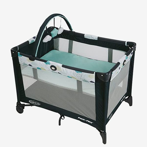 Graco Pack ‘n Play Playard with Folding Bassinet