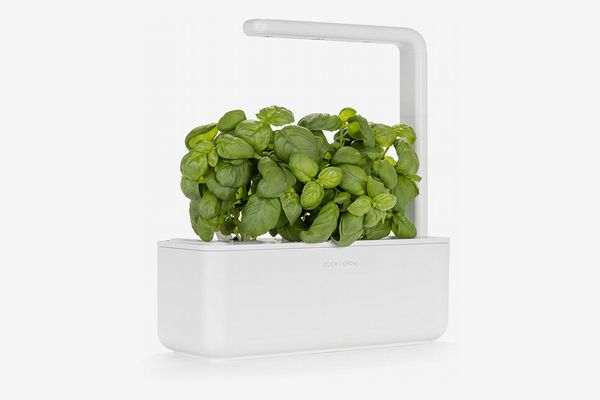 Click and Grow Smart Garden