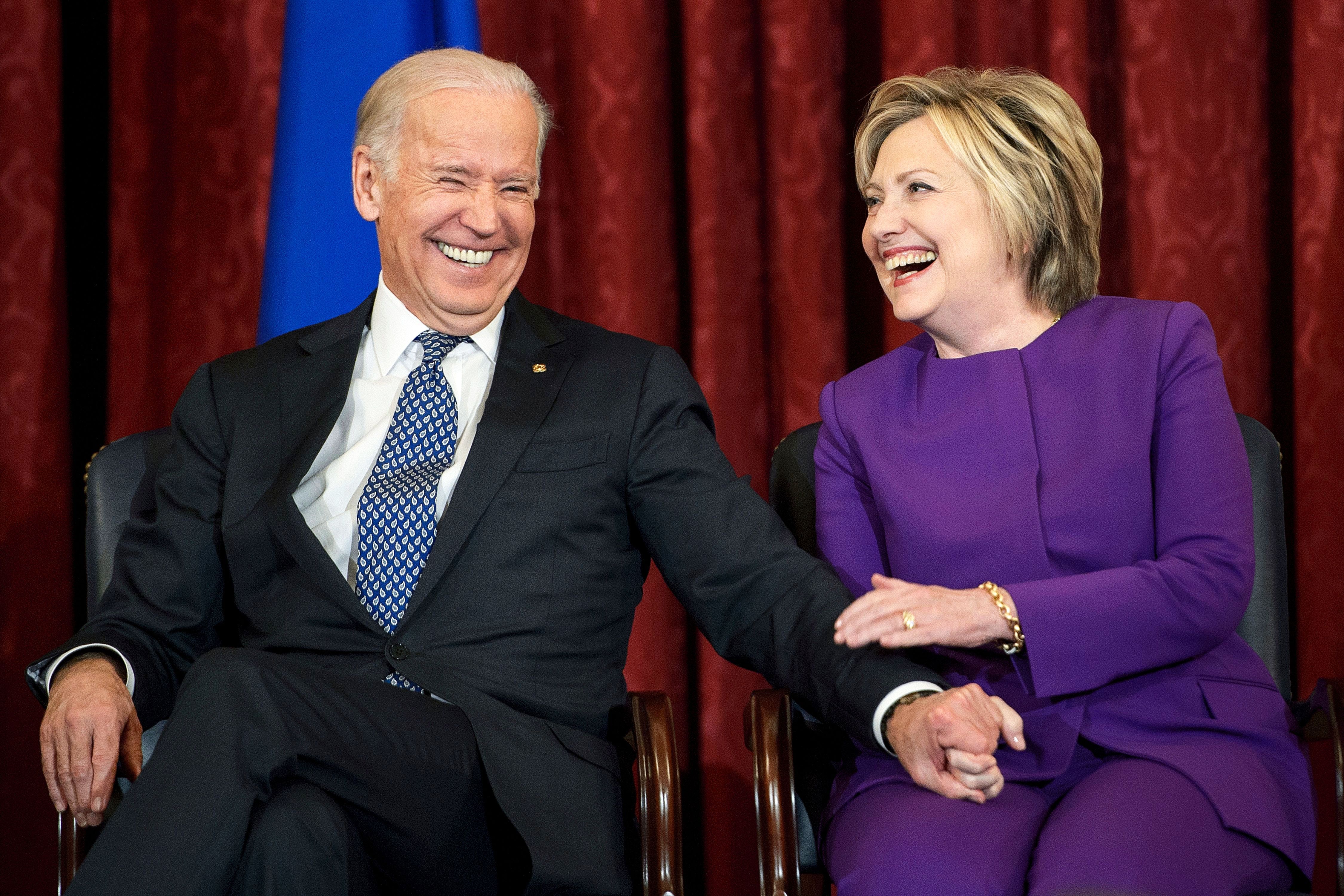 . overskud Sump Hillary Clinton Suggests We 'Get Over' Joe Biden's Touching