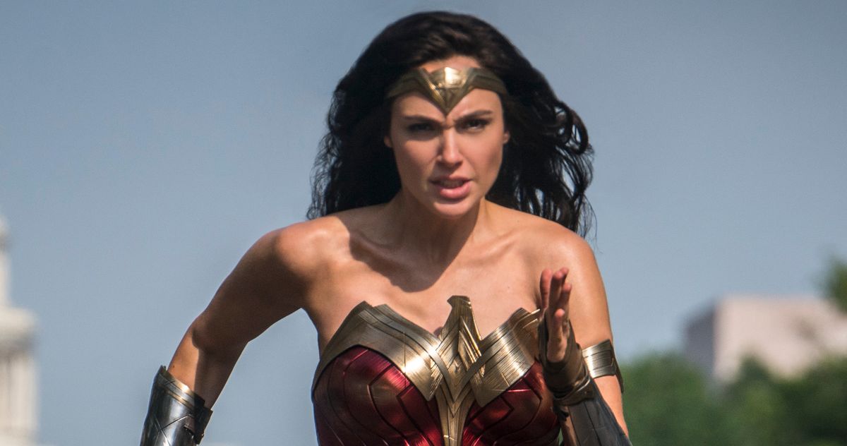 15 New Images from Wonder Woman 1984 from Recently Released Books