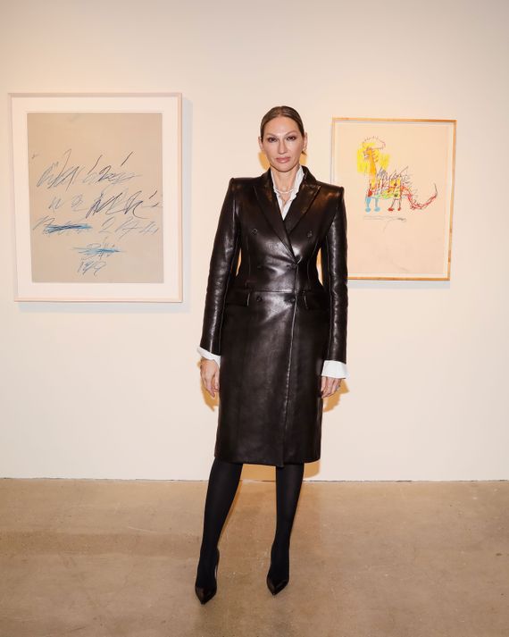 Sotheby's y Karlie Kloss celebran su curaduría contemporánea