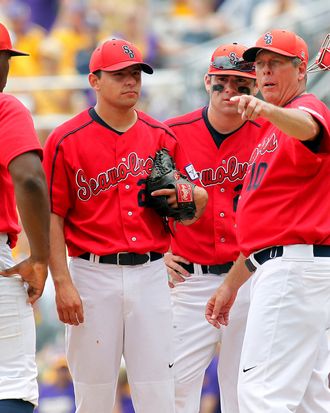 June 8, 2012: Stony Brook Seawolves head coach Matt Senk talks to his team during the NCAA baseball game between the LSU Tigers and the Stony Brook Seawolves at Alex Box Stadium in Baton Rouge, LA.