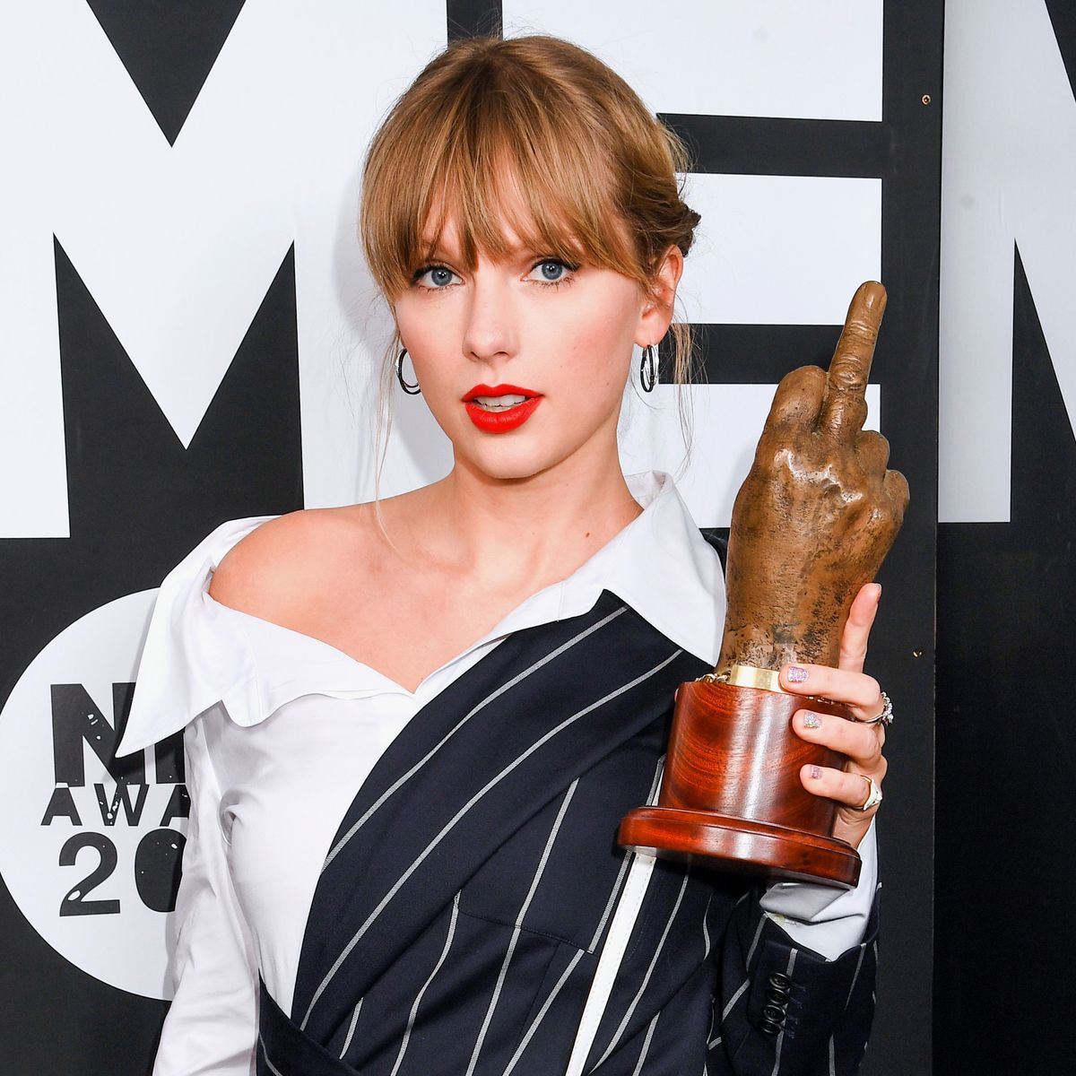 2020 NME Awards Recap: Taylor Kisses Joe, Slowthai Drama