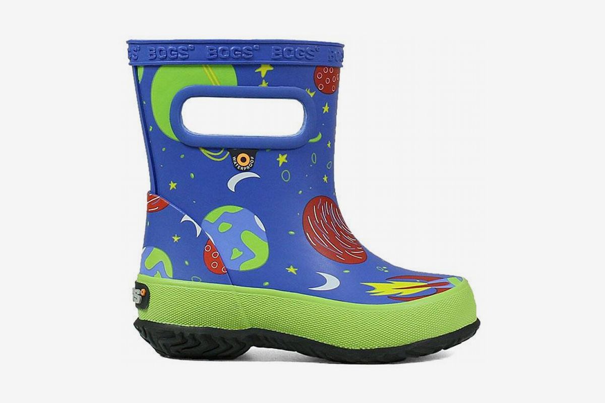 SOLARRAIN Boys Rubber Waterproof Rain Boots with Easy On Handles Non Slip Durable Mud Boots Fun Printed Rain Shoes for Toddler and Kids