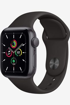 Apple Watch SE (GPS) 40mm Space Gray Aluminum Case