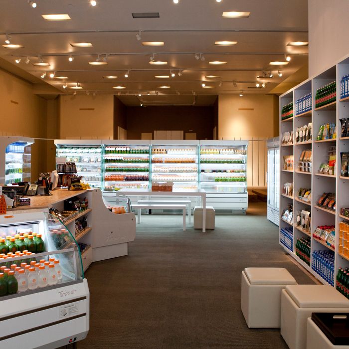 https://pyxis.nymag.com/v1/imgs/01d/527/ed8e731be9360a04d2a31b977a95baa269-24-organicavepopup.jpg