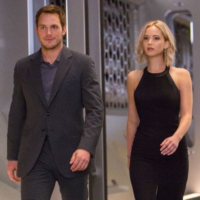 Chris pratt and jennifer deals lawrence space movie