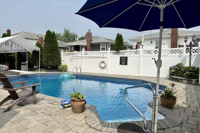 View of Review: NYC’s Most-Booked Backyard Pool on Swimply