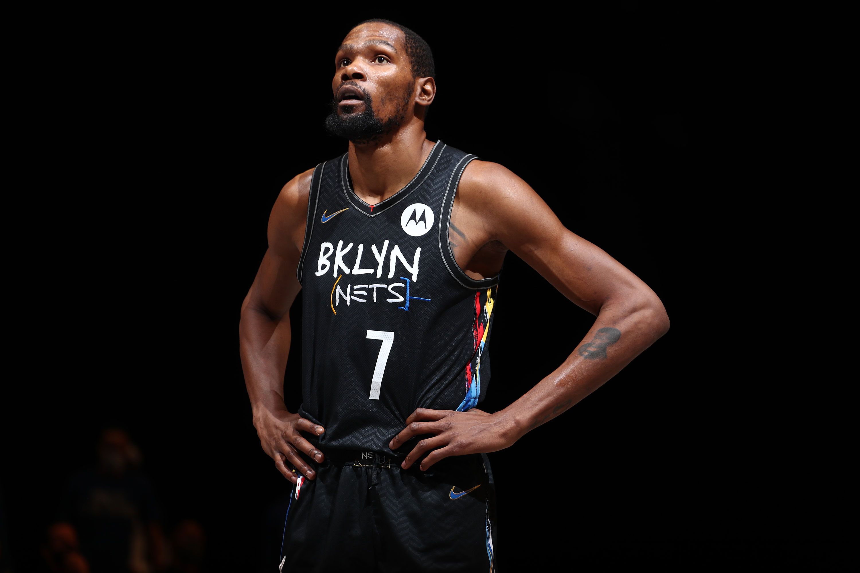 kevin durant without shirt