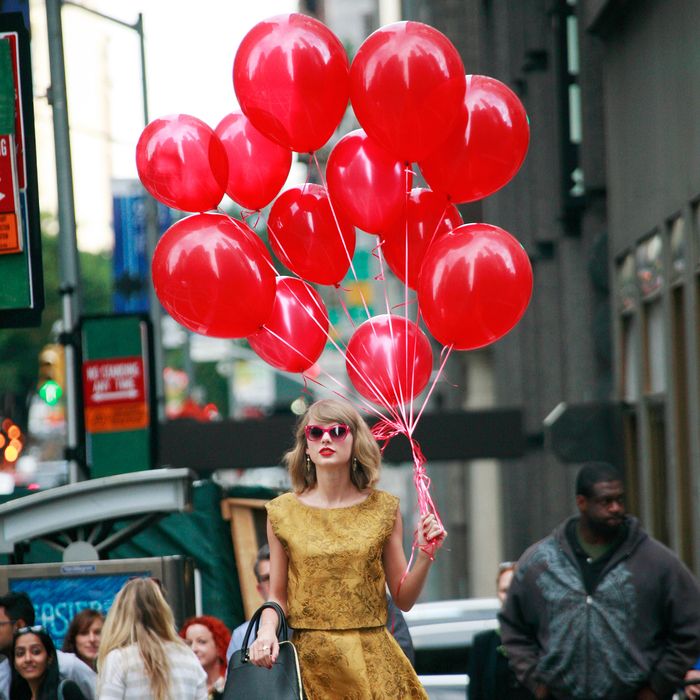 Take a Walking Tour of Taylor Swift’s New York City