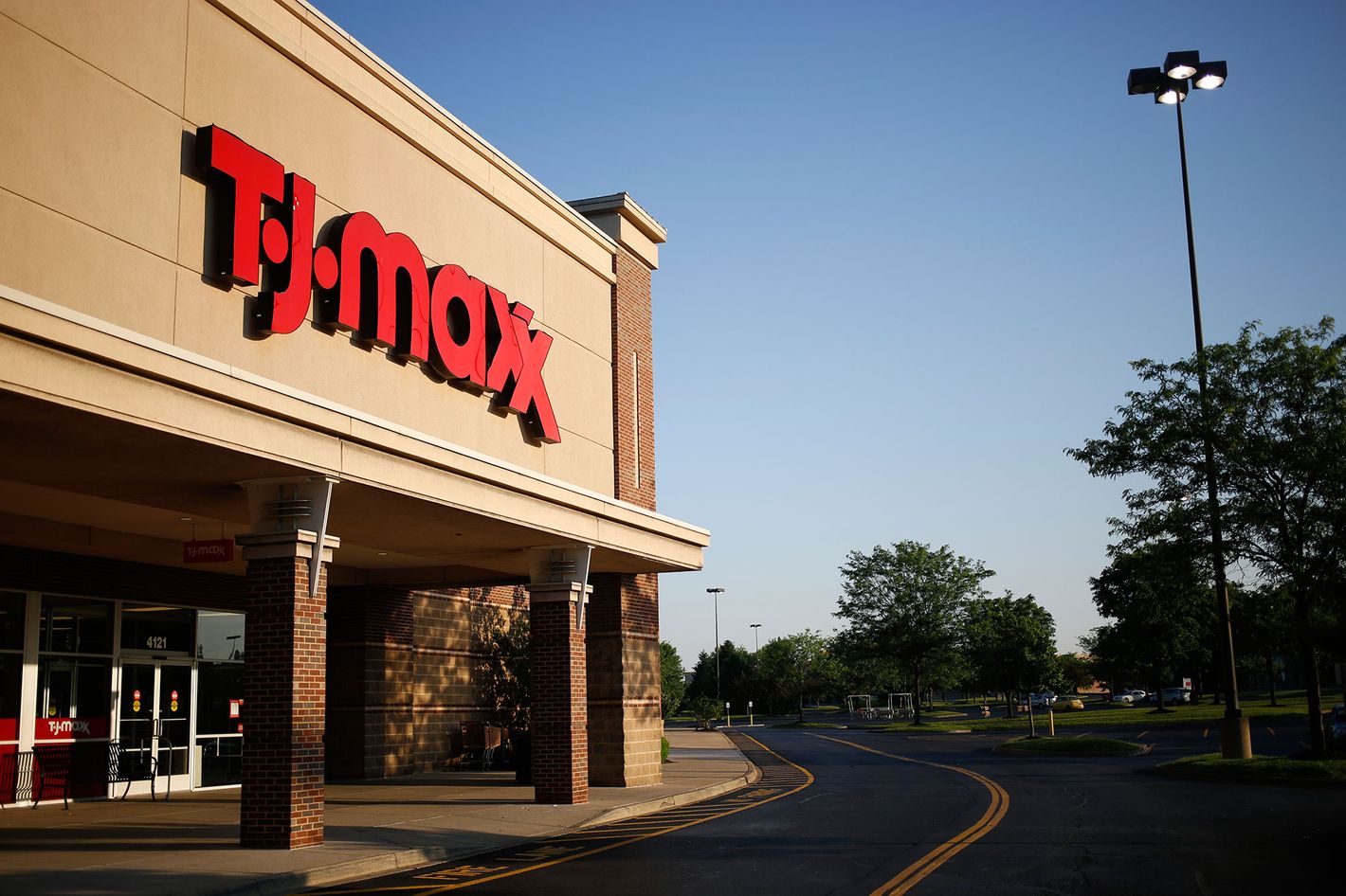 7 Secrets to Getting the Best Deals at T.J.Maxx