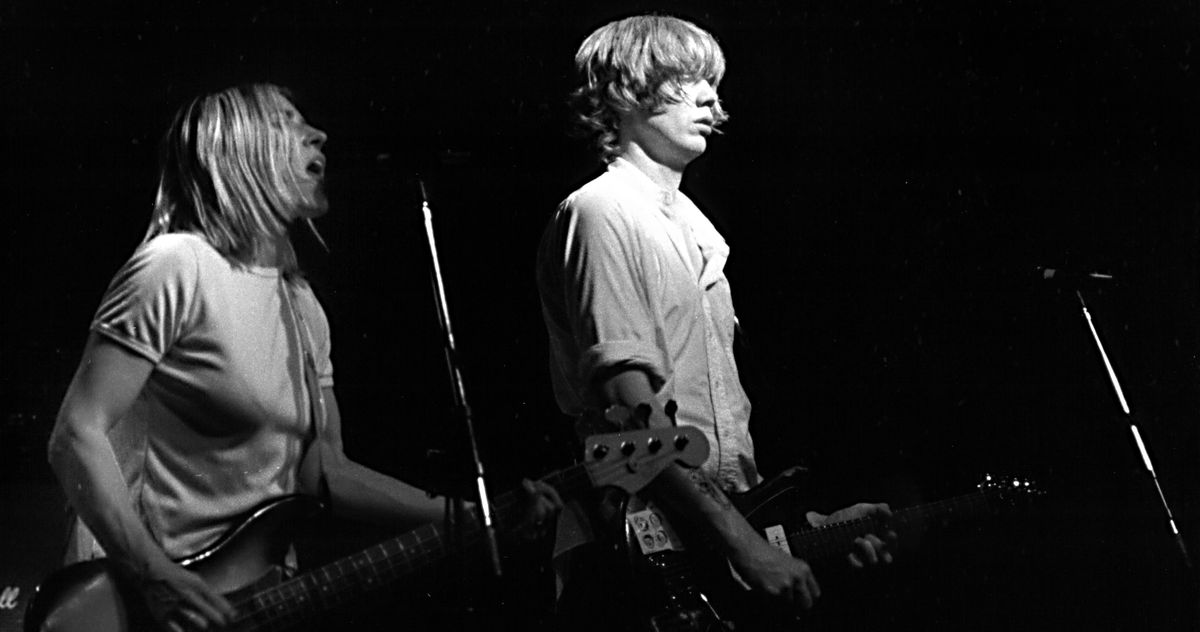 Thurston Moore's Memoir Has a Kim Gordon–Shaped Hole in It - Vimarsana News