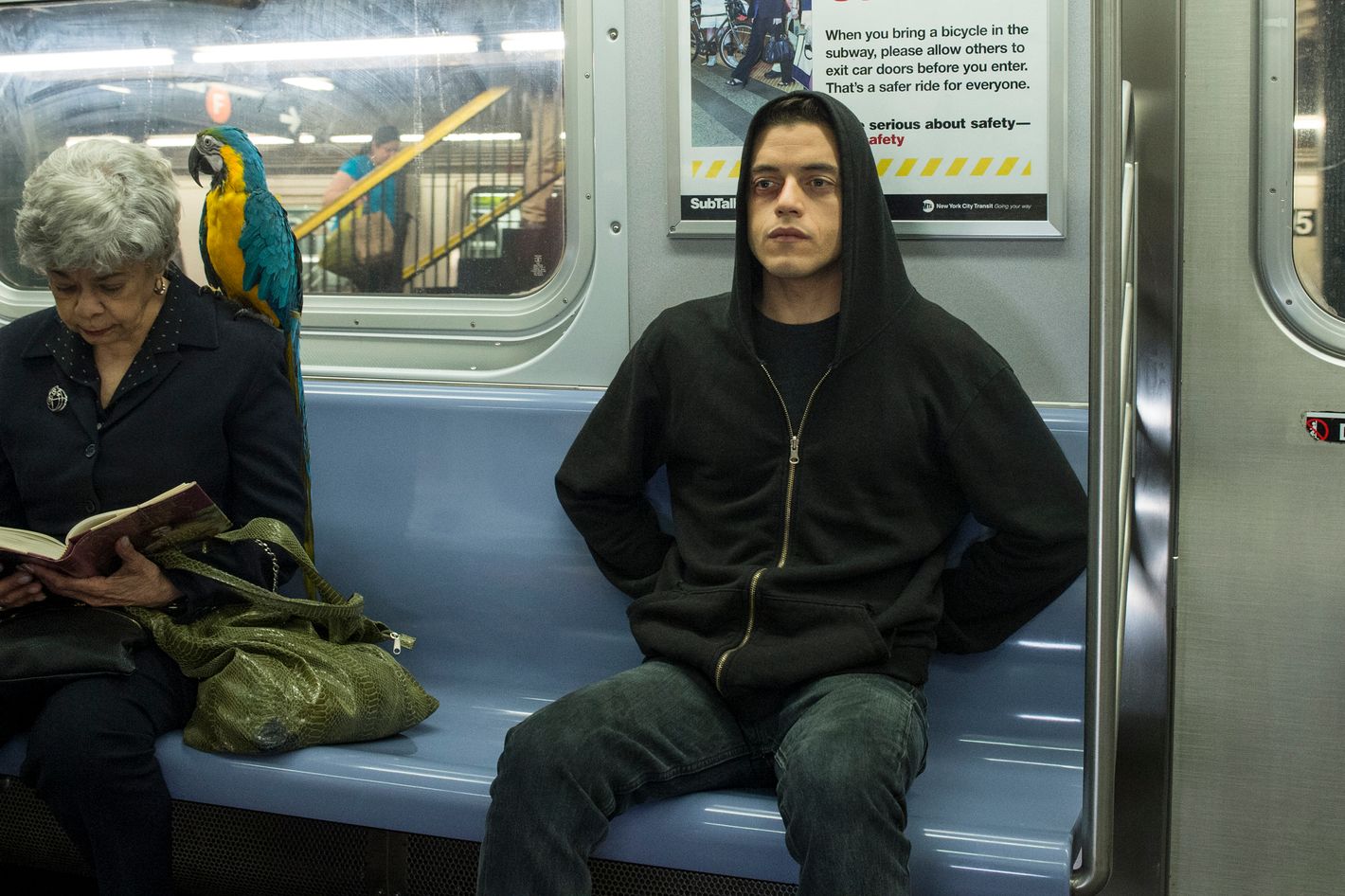 Confronting Emotions: Mr. Robot Season 1 Episode 8 Recap — Eightify