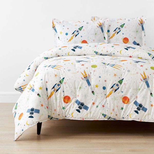 Company Kids Outerspace Classic Cool Organic Cotton Percale Comforter Set