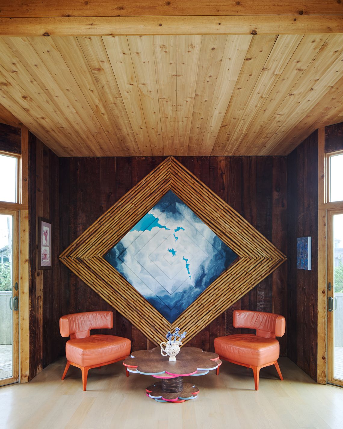 Smithsonian 波のゆらぎ 窓際インテリア The Horace Gifford Beach House Rescued by Art-School Friends