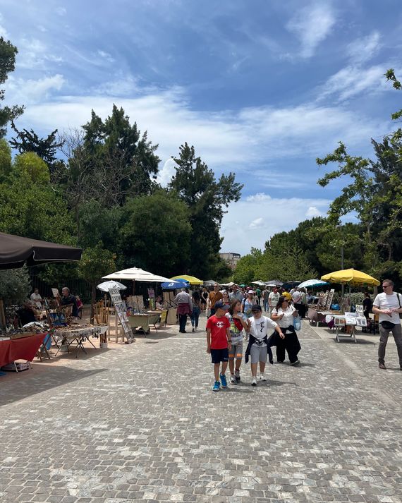 walking food tour in athens