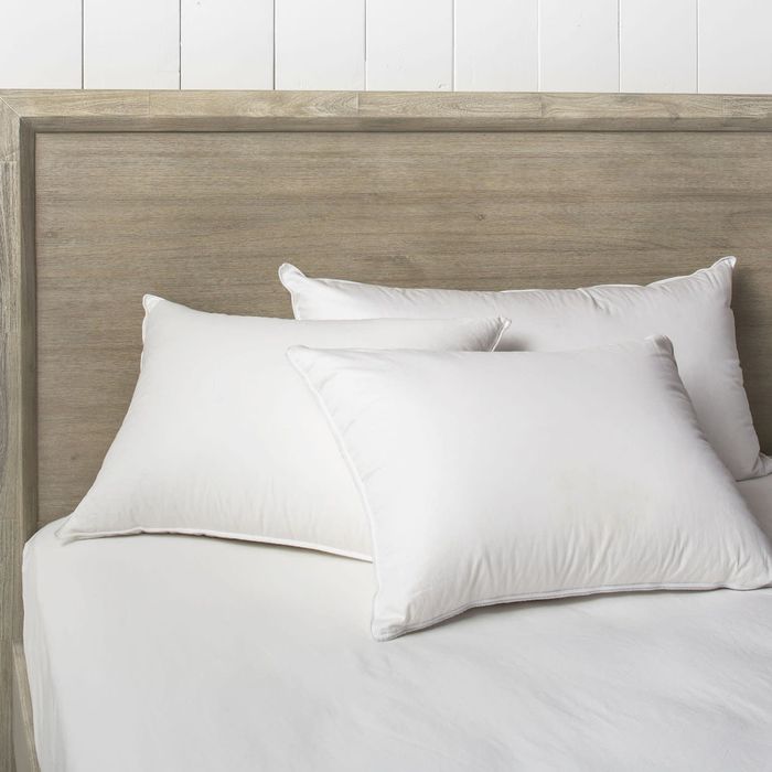 What’s the Best Pillow for Back Sleepers? - New York Magazine