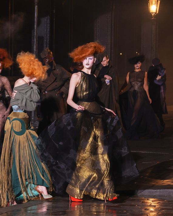 Maison Margiela : Runway - Paris Fashion Week - Haute Couture Spring/Summer 2024