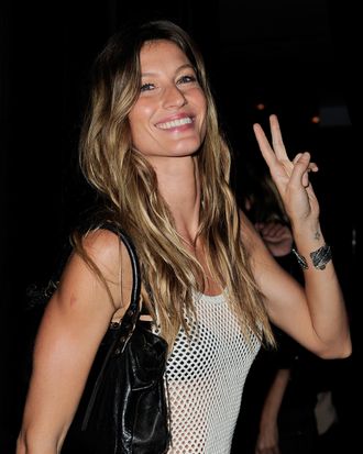 Gisele: promoting a message of global unification with just one pose.