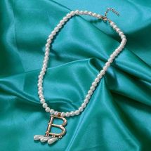 Anne Boleyn Faux Pearl Necklace