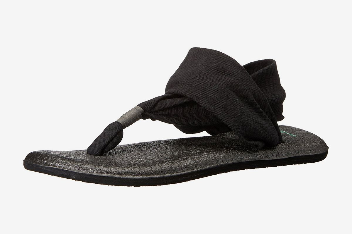 AIHOU Sandals for Women Flat Flip Flops Ankle Strap Buckle Sandals Casual Open Toe Summer Outdoor Beach Womens Sandals 