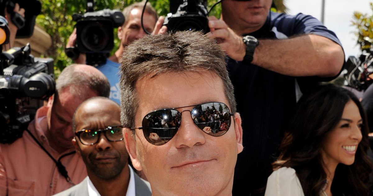 Simon Cowell insists on only luxury black toilet paper in his