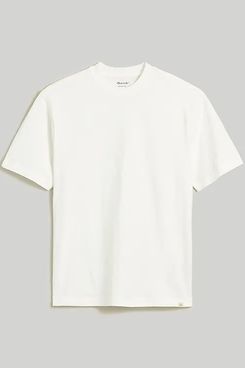 11 Best Men s White T shirts 2024 The Strategist