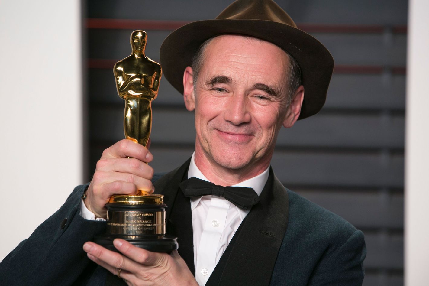 Review: Mark Rylance delivers a virtuoso performance in 'Bones and