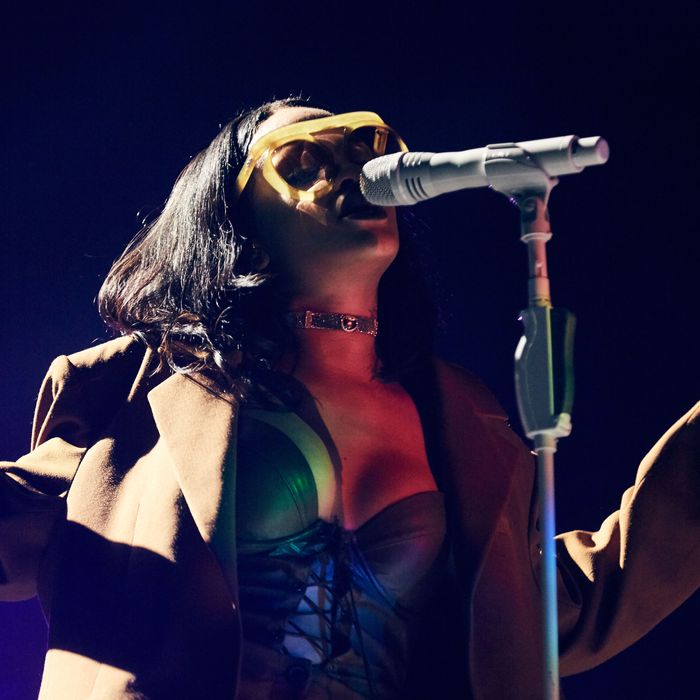 Anti on Display: Rihanna Brings Full Defiance to Barclays Concert Michael Jackson In Gold Magazine