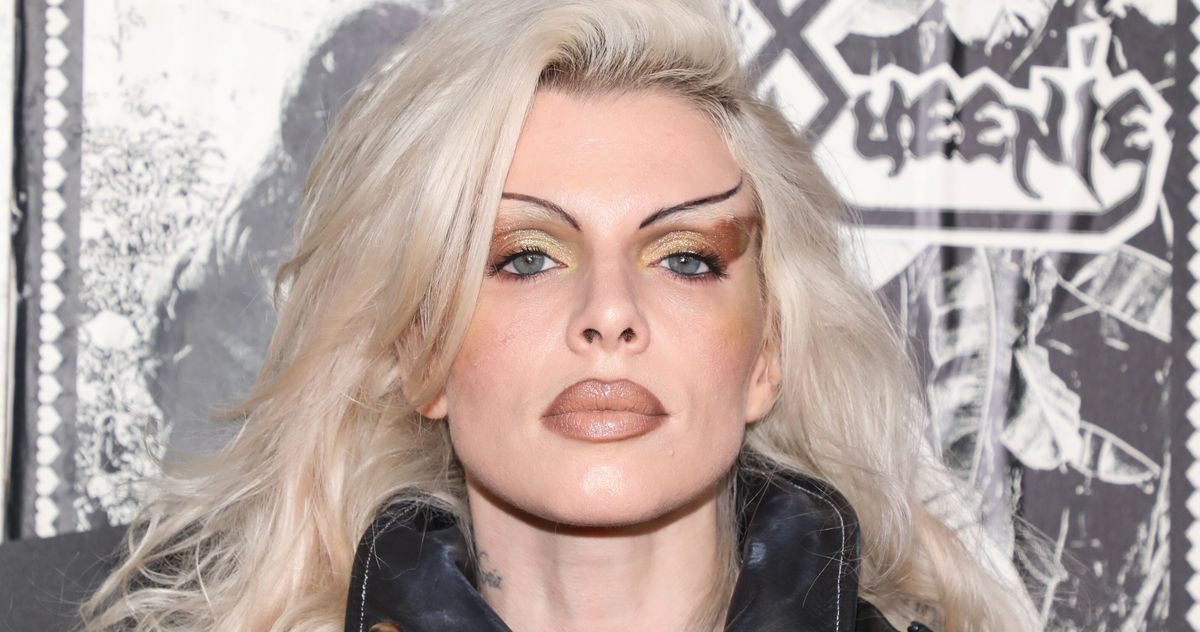 Is Julia Fox Celibate?