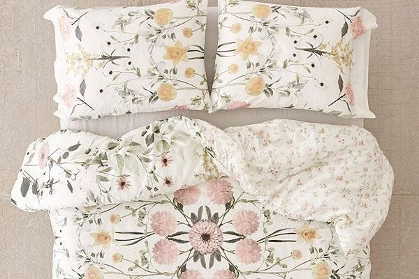 Daniella Floral Comforter