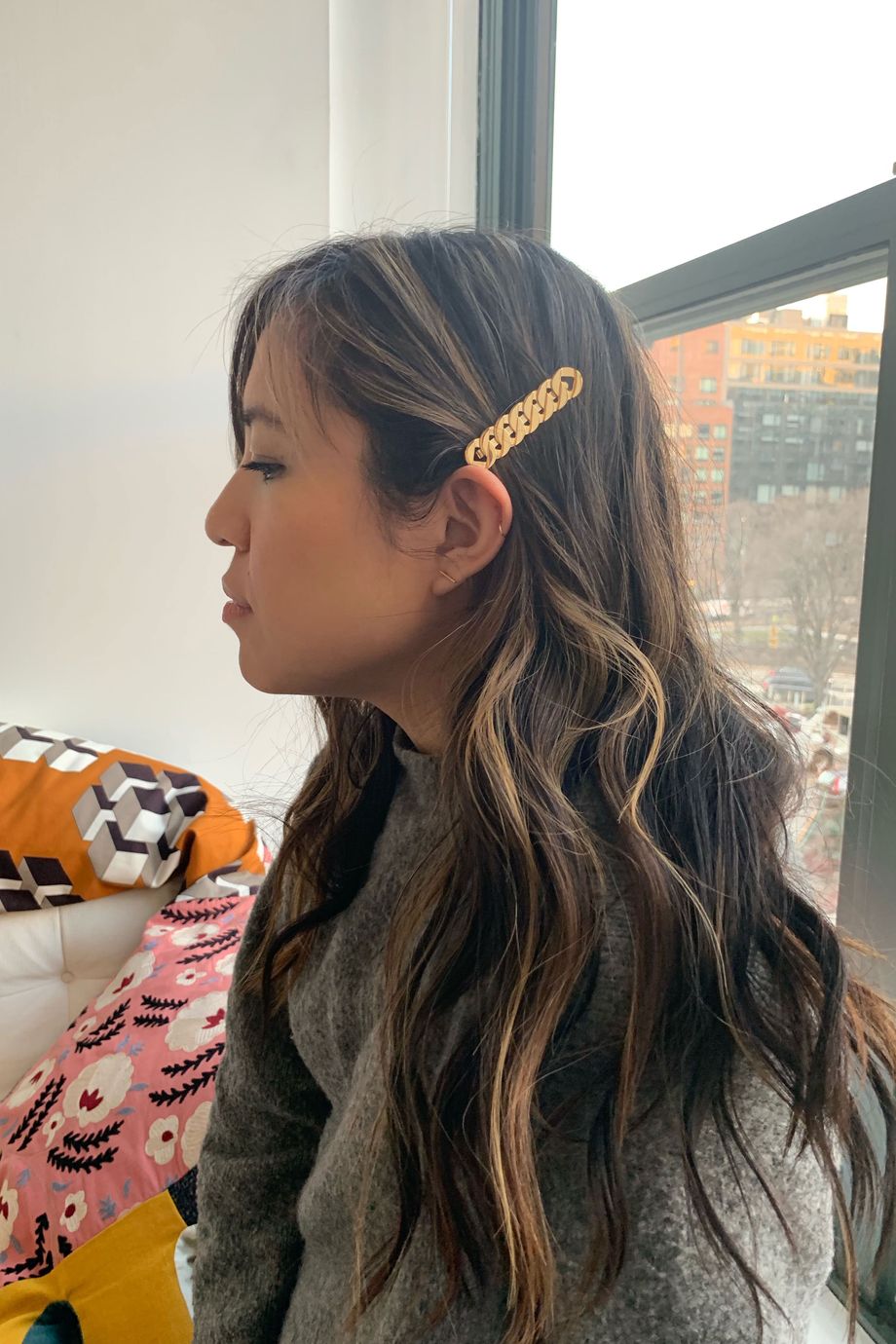 How to Style Hair Clips, Bows, and Barrettes 2019
