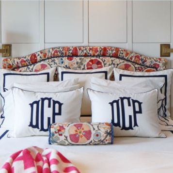 Leontine Linens