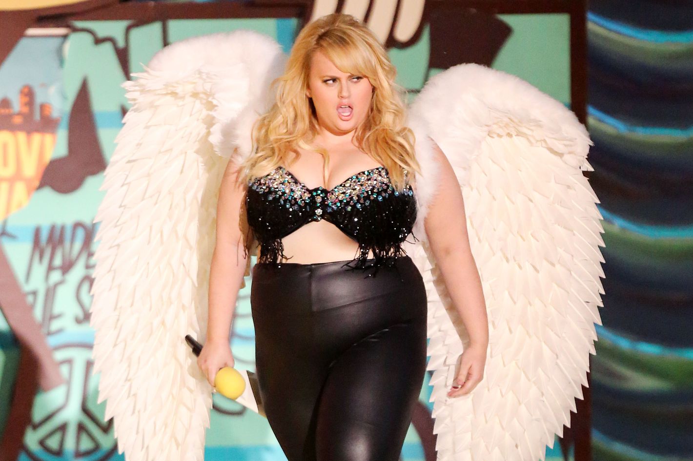Big tits round