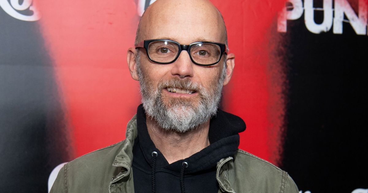 Moby Apologizes to Natalie Portman Whom He Never Dated