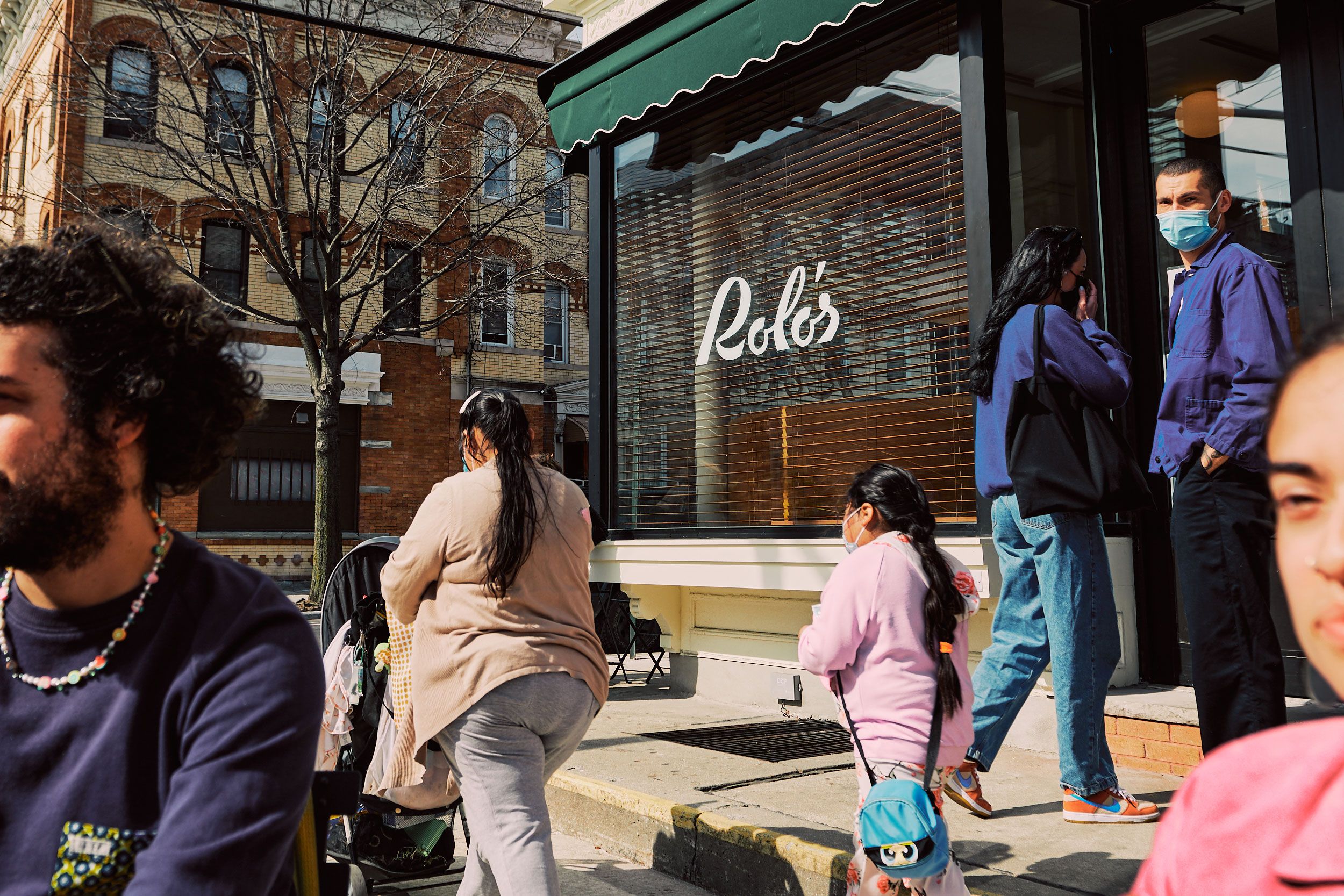 Restaurant Review: Rolo's in Ridgewood, Queens - The New York Times