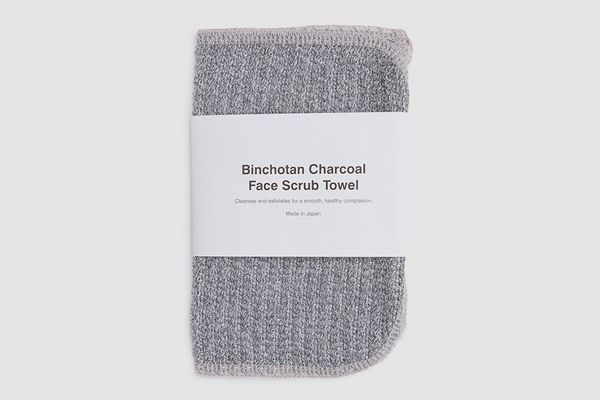 Morihata Binchotan Charcoal Face Scrub Towel