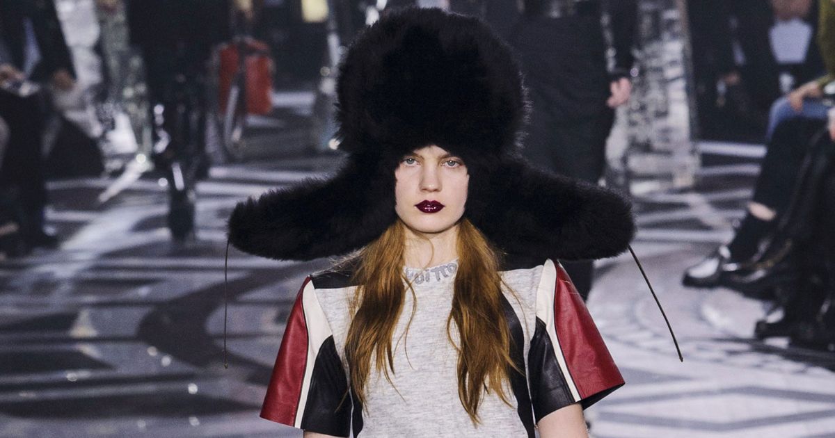 sammensværgelse syg melodisk This Louis Vuitton Trapper Hat Is Taking Over Fashion Shoots