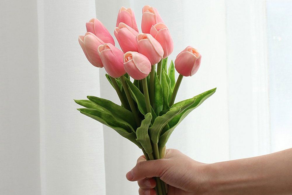 Best Artificial Flowers: Silk, Paper, and Felt Bouquets