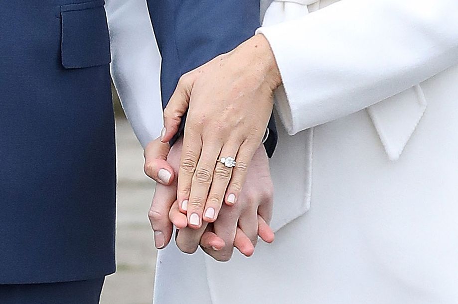 See the First Pics of Meghan Markle’s Engagement Ring