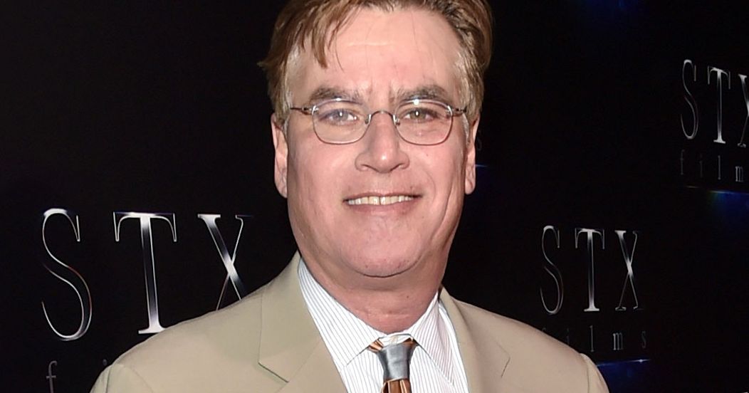 Aaron Sorkin 在 1 Oak 度過了 30 分鐘莫莉的遊戲研究“看看那裡發生了什麼”