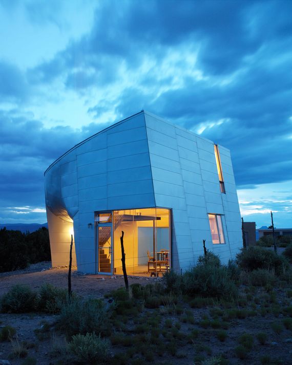 How Architect Steven Holl Brings Light Into Homes