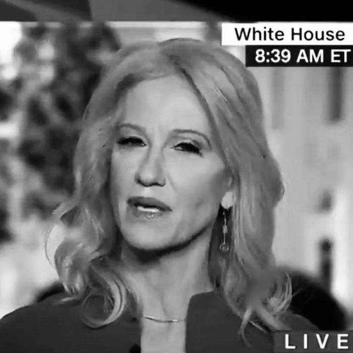 does kellyanne conway wear a wedding ring