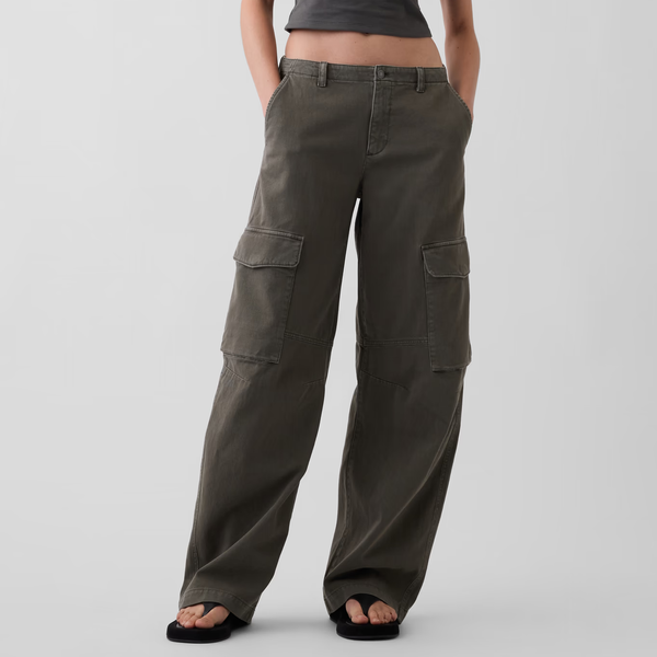 Gap Low Rise Twill Baggy Barrel Cargo Pants