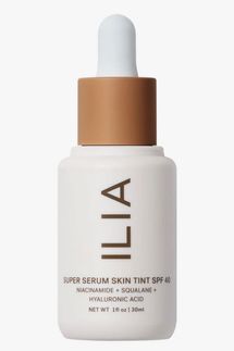 Ilia Super Serum Tinte para la piel SPF 40