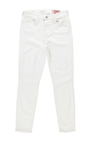 How to Find Your Perfect Pair of White Jeans